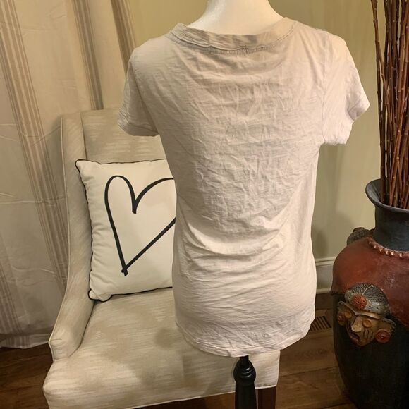 J.Crew 100% cotton shirt 🤍 - Picture 2 of 5